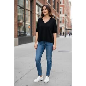 One Grey Day Cashmere Sweater Womens L Black Short Sleeve V Neck Luxe Minimalist